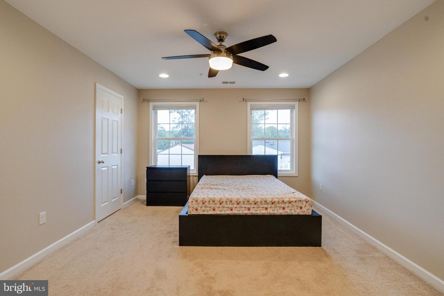 1236 Frances Pl Property Photo 31