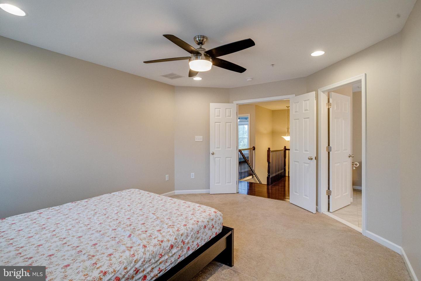 1236 Frances Pl Property Photo 34