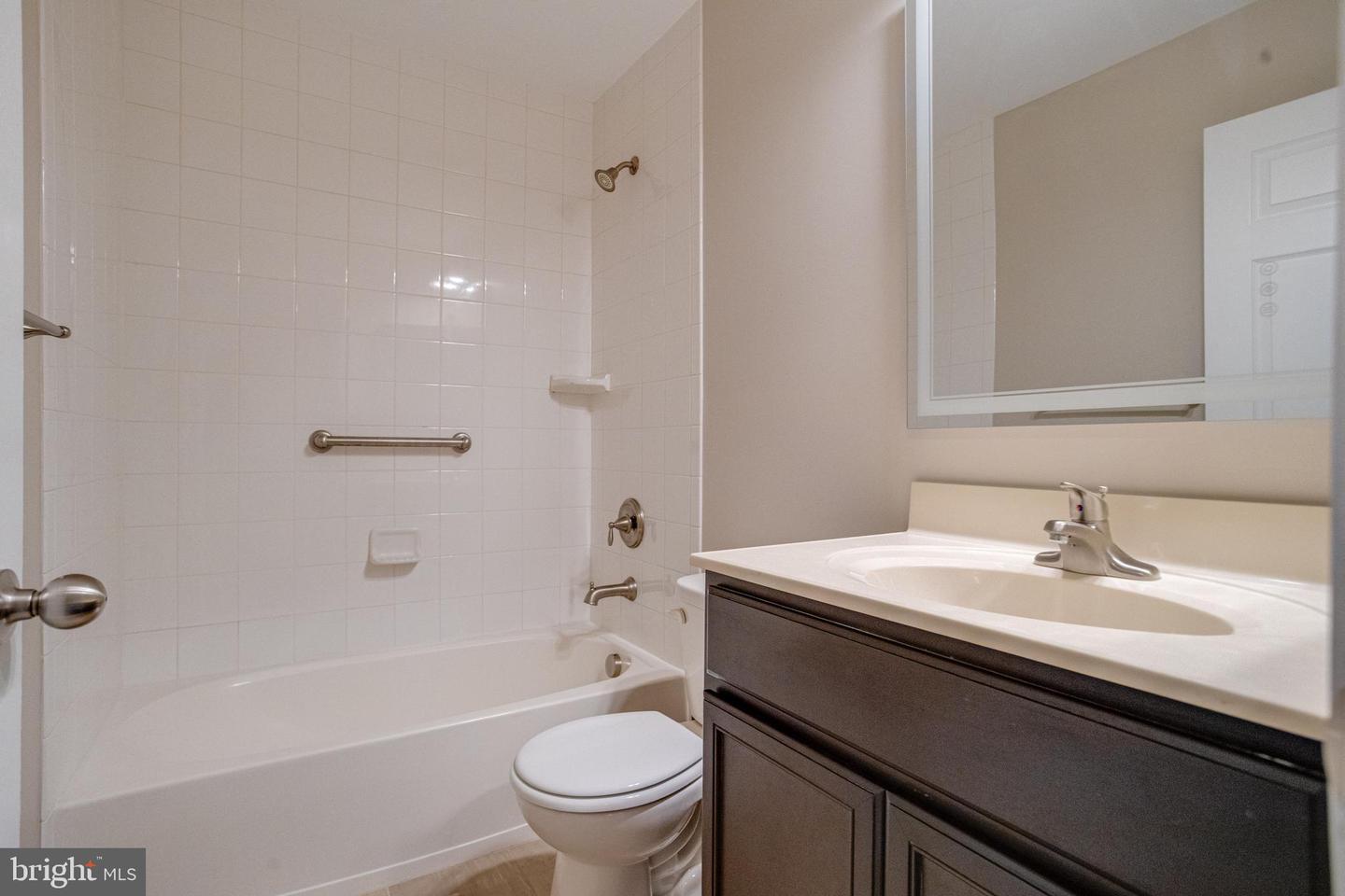 1236 Frances Pl Property Photo 52