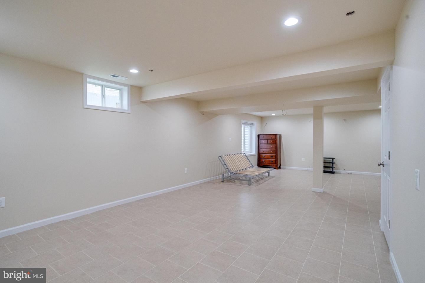 1236 Frances Pl Property Photo 53