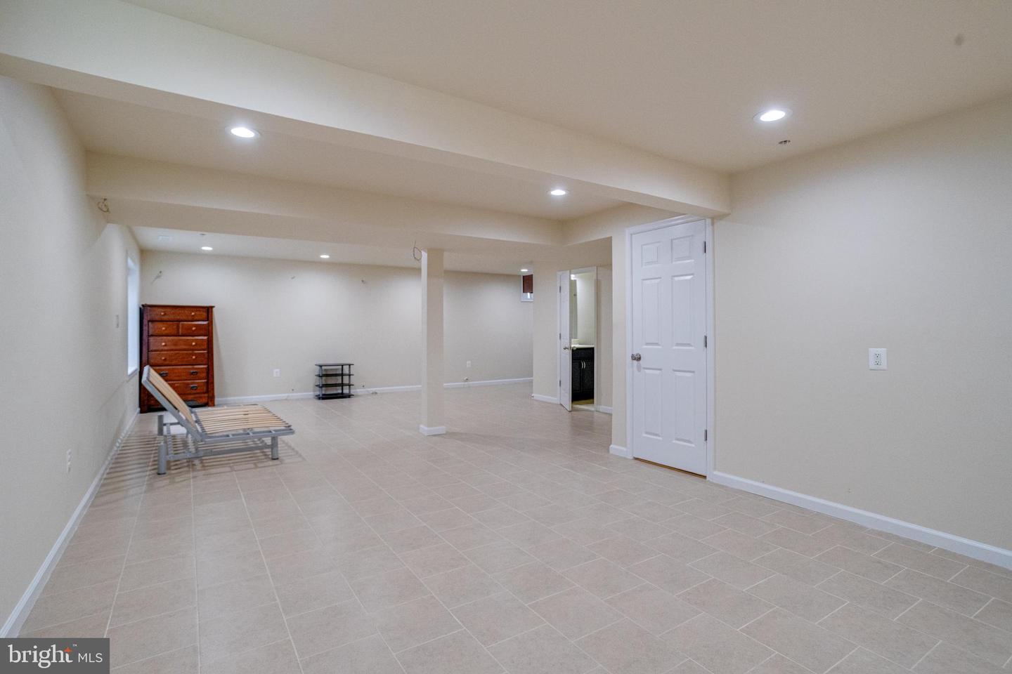 1236 Frances Pl Property Photo 55