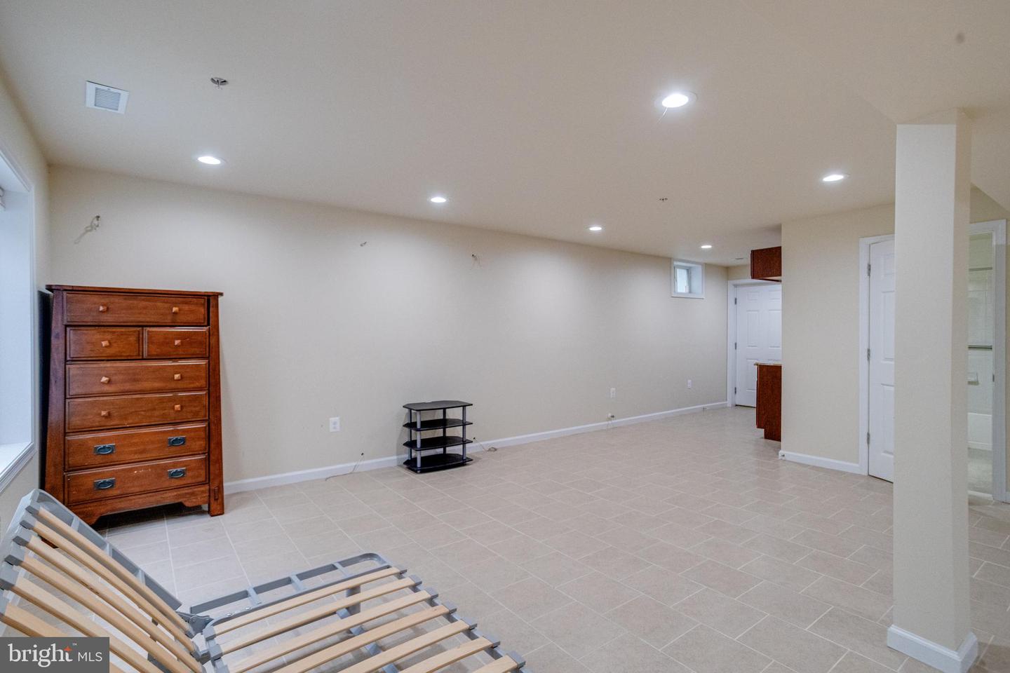 1236 Frances Pl Property Photo 58