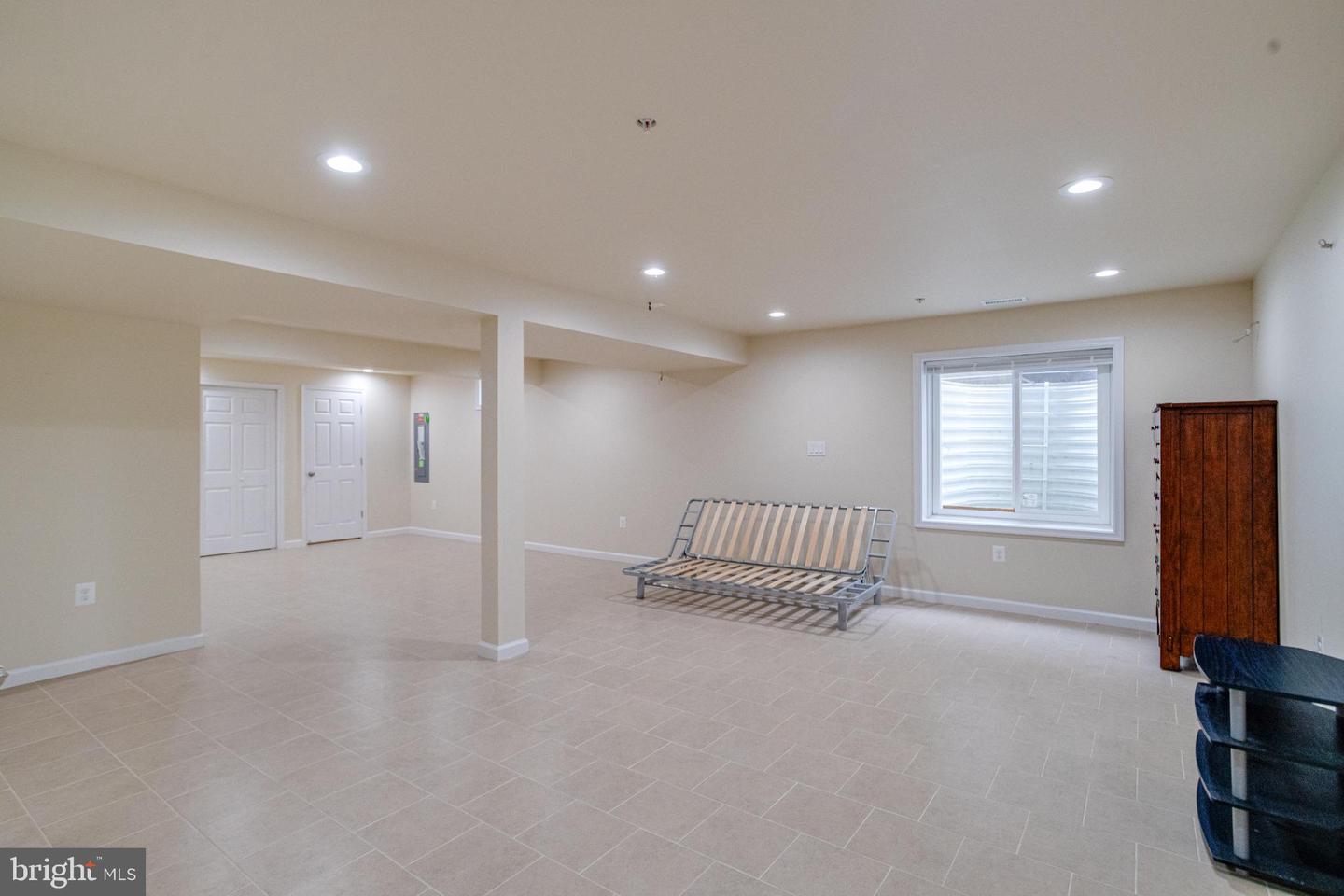 1236 Frances Pl Property Photo 59