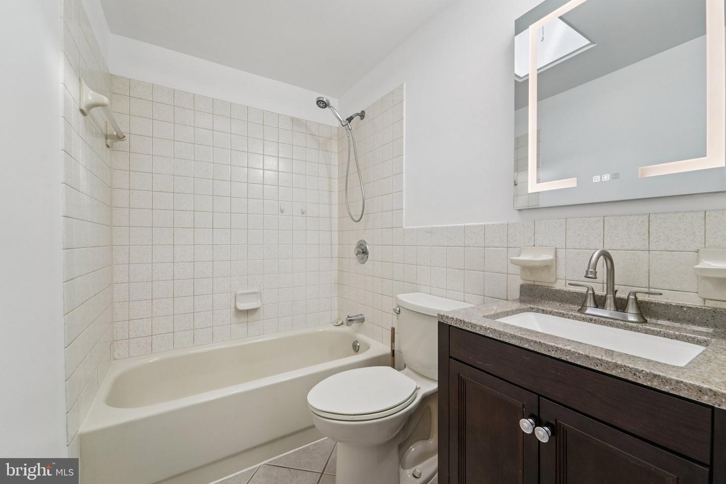 7926 Bank St Property Photo 15
