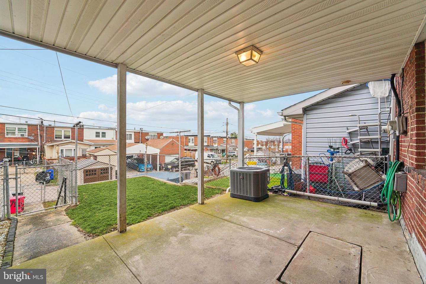 7926 Bank St Property Photo 18