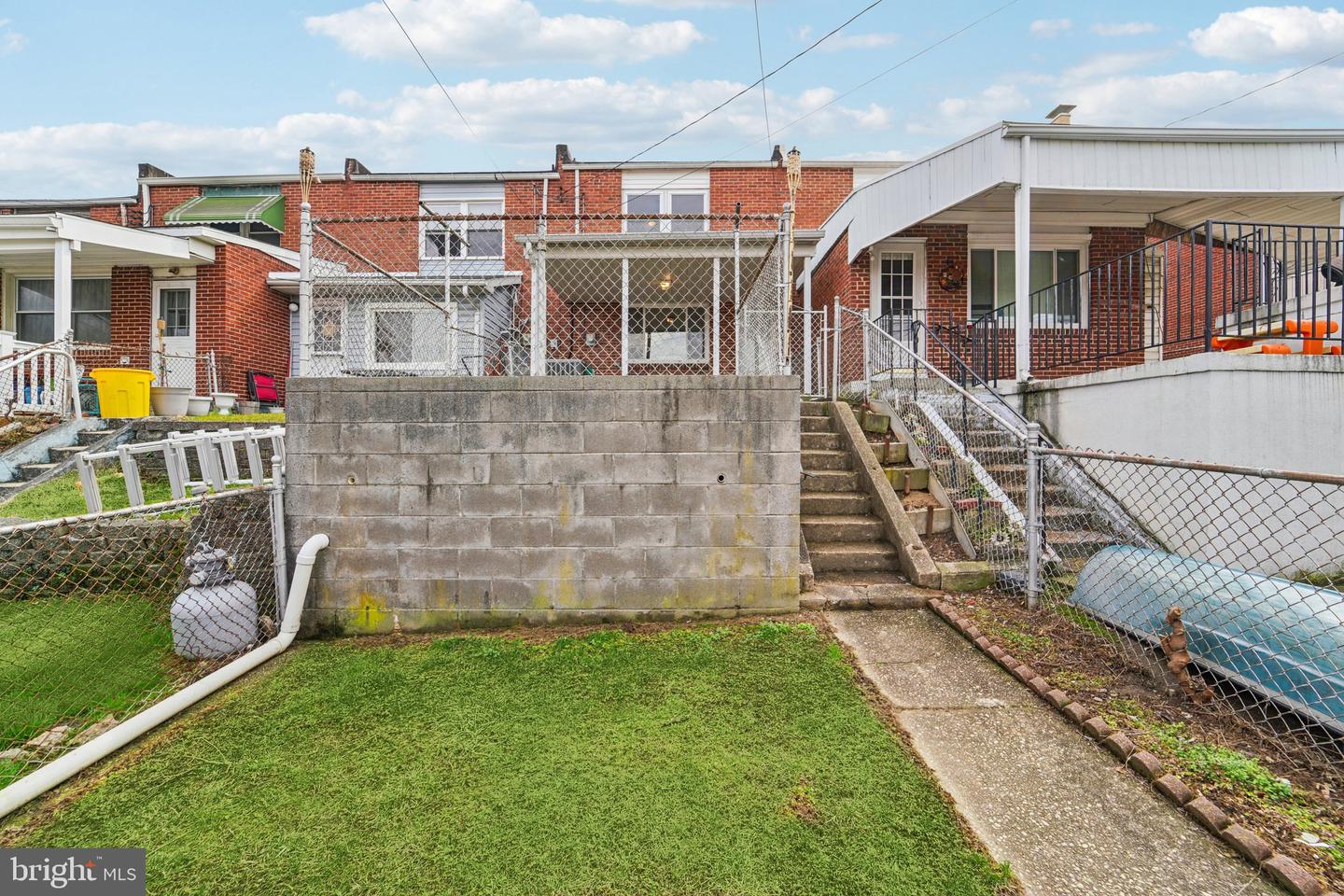 7926 Bank St Property Photo 22