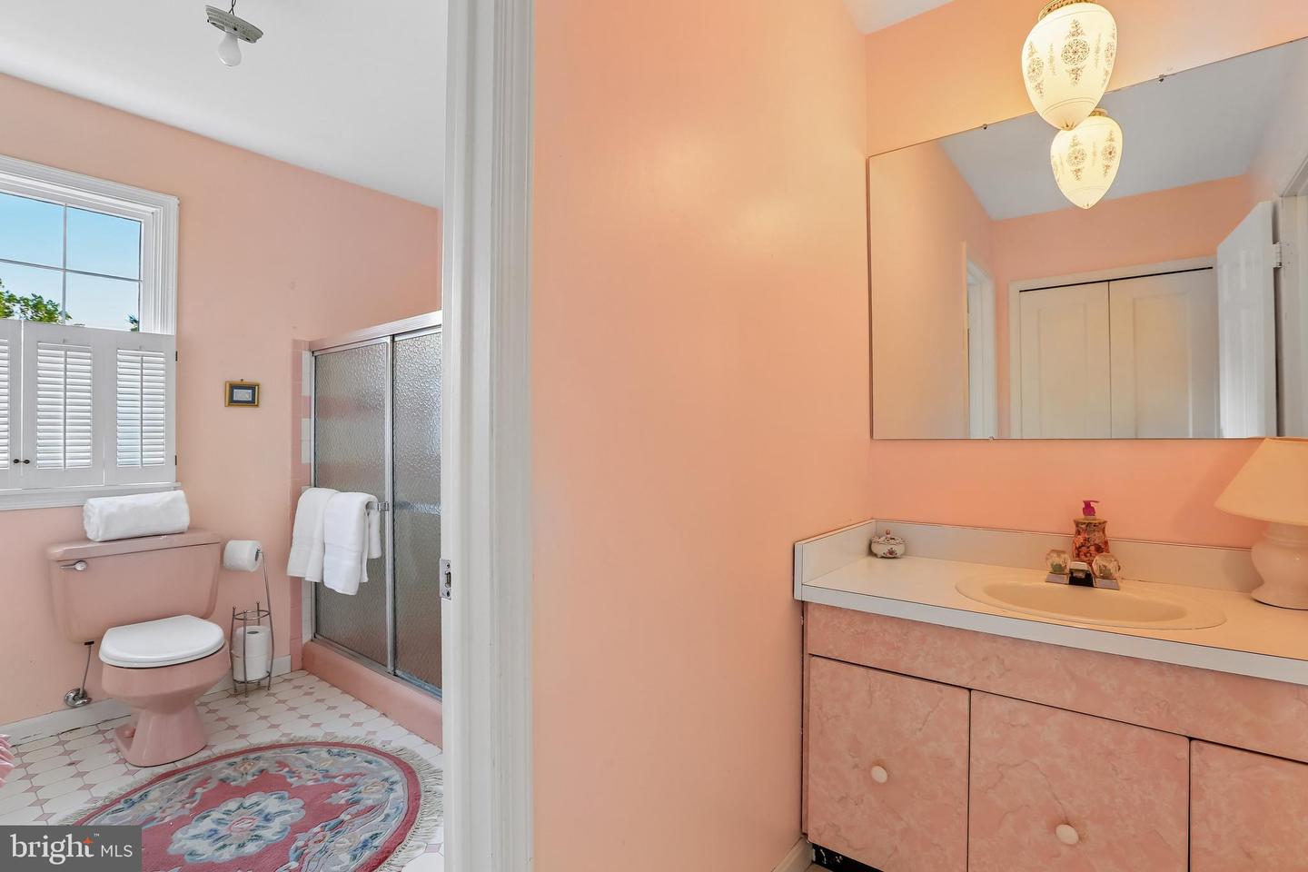 4 Overgate Ct Property Photo 17