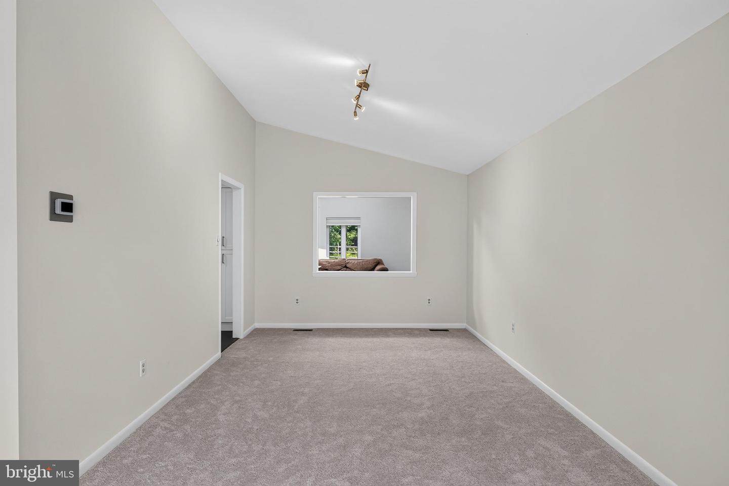 11 Valley Glen Ct Property Photo 7