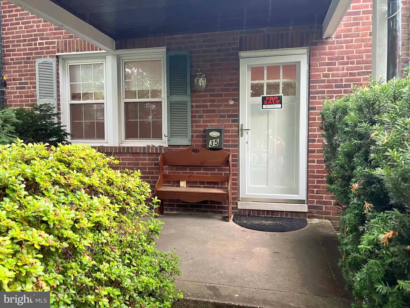 35 Murdock Rd Property Photo 3