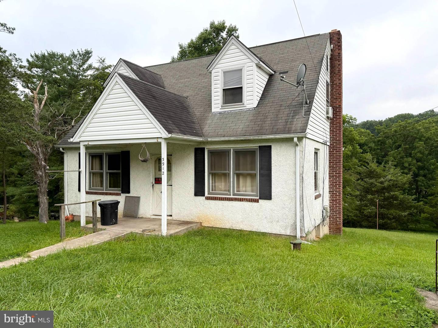 3912 Wards Chapel Rd Property Photo 1