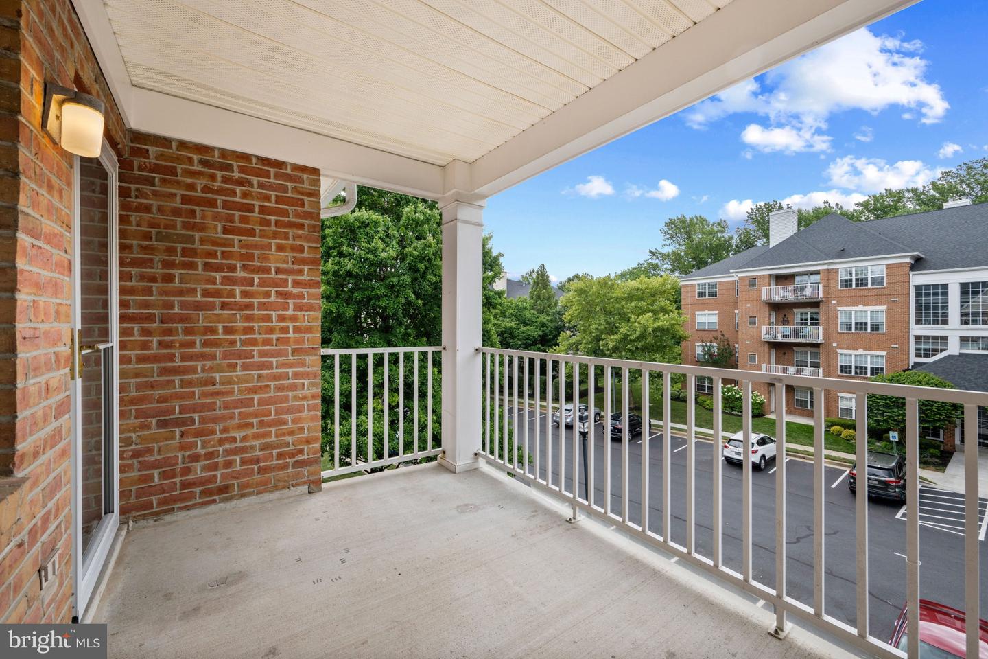 12108 Tullamore Ct #304 Property Photo 3