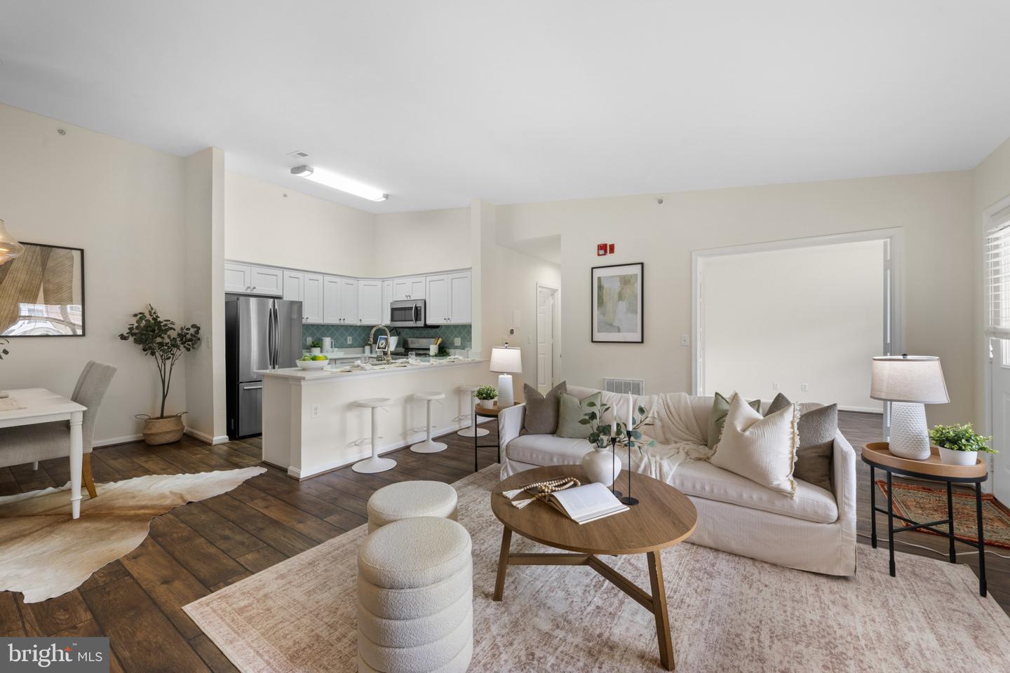 12108 Tullamore Ct #304 Property Photo 5
