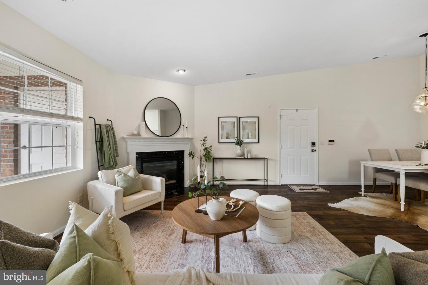 12108 Tullamore Ct #304 Property Photo 6