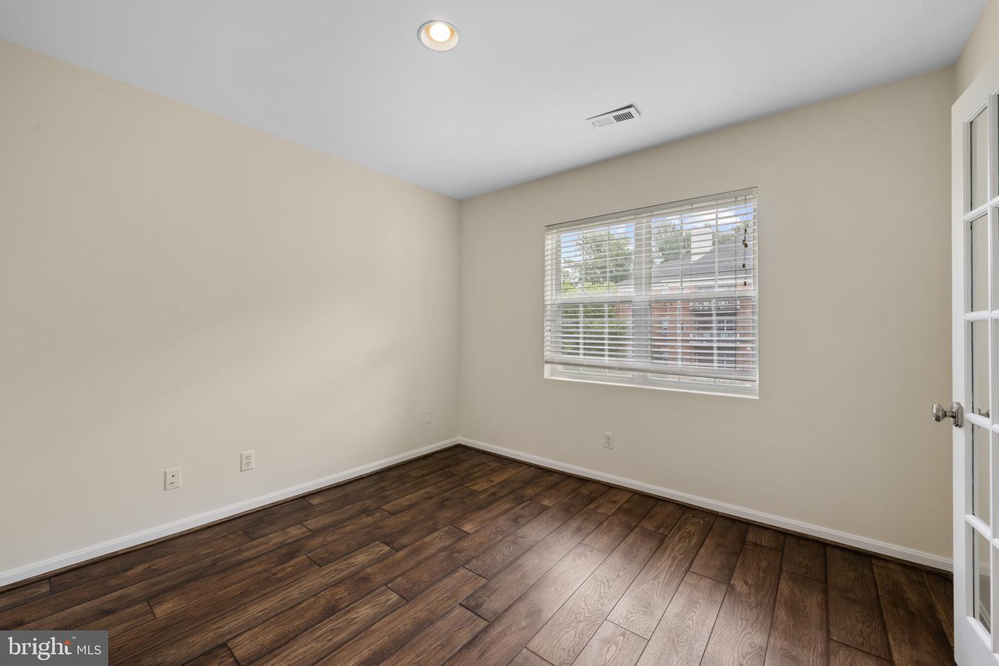12108 Tullamore Ct #304 Property Photo 17
