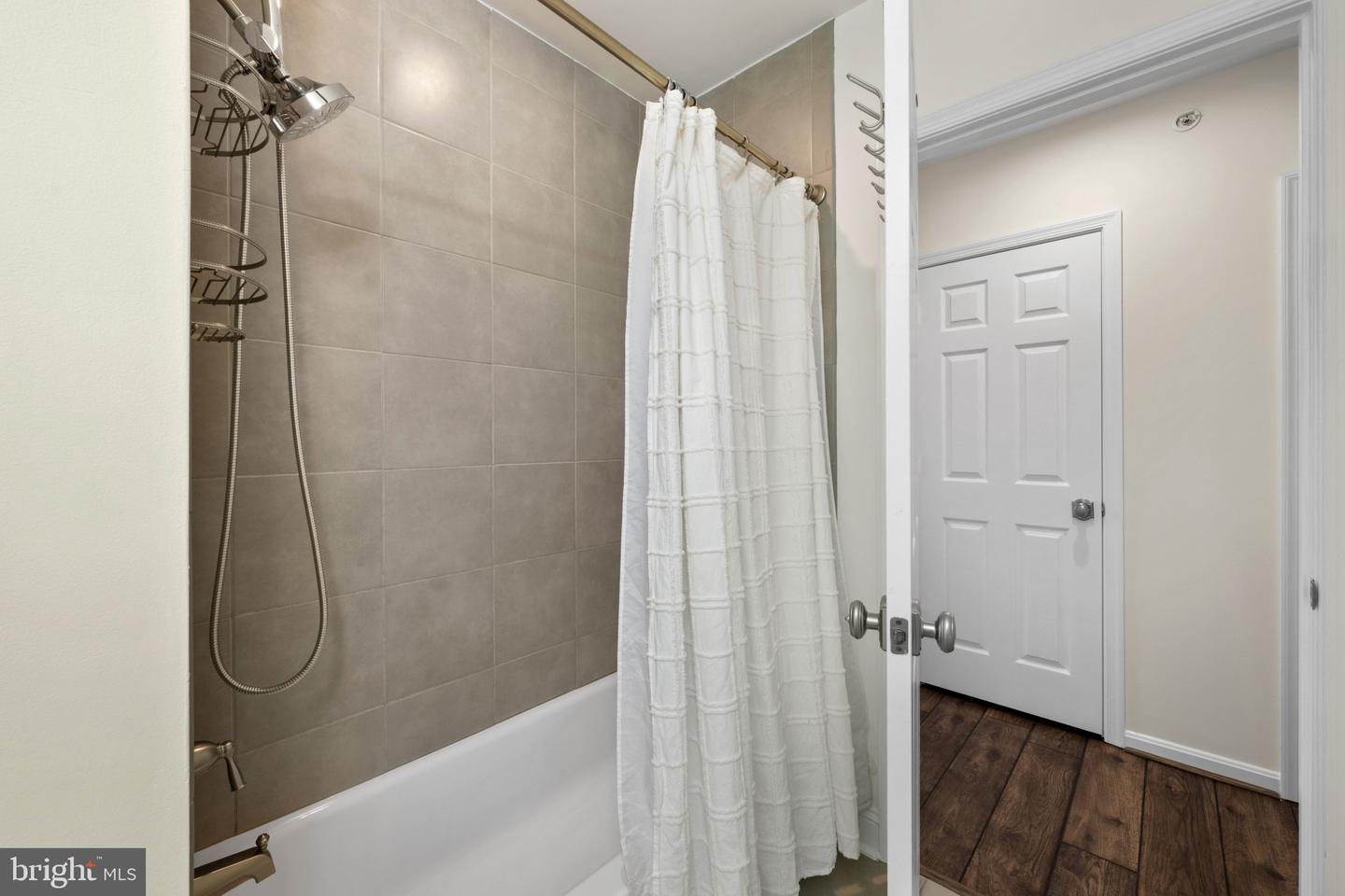 12108 Tullamore Ct #304 Property Photo 22