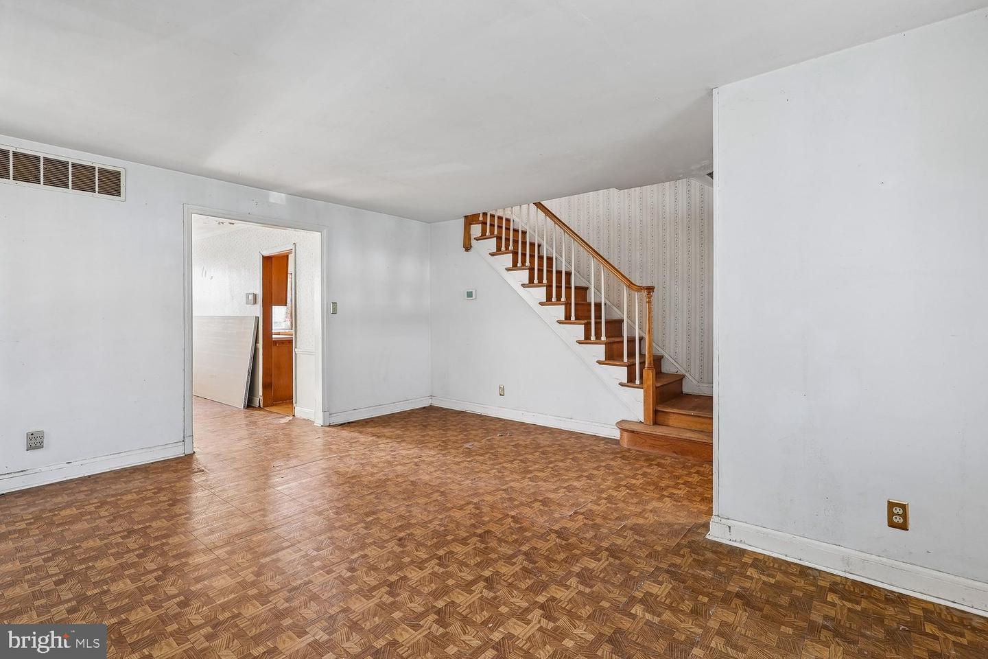 329 Whitfield Rd Property Photo 9
