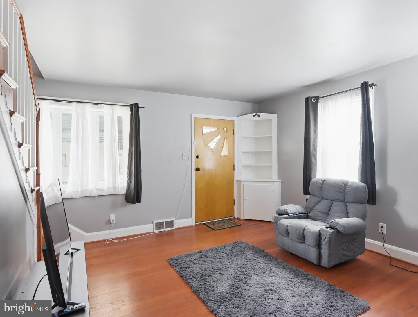 1506 Delvale Property Photo 4