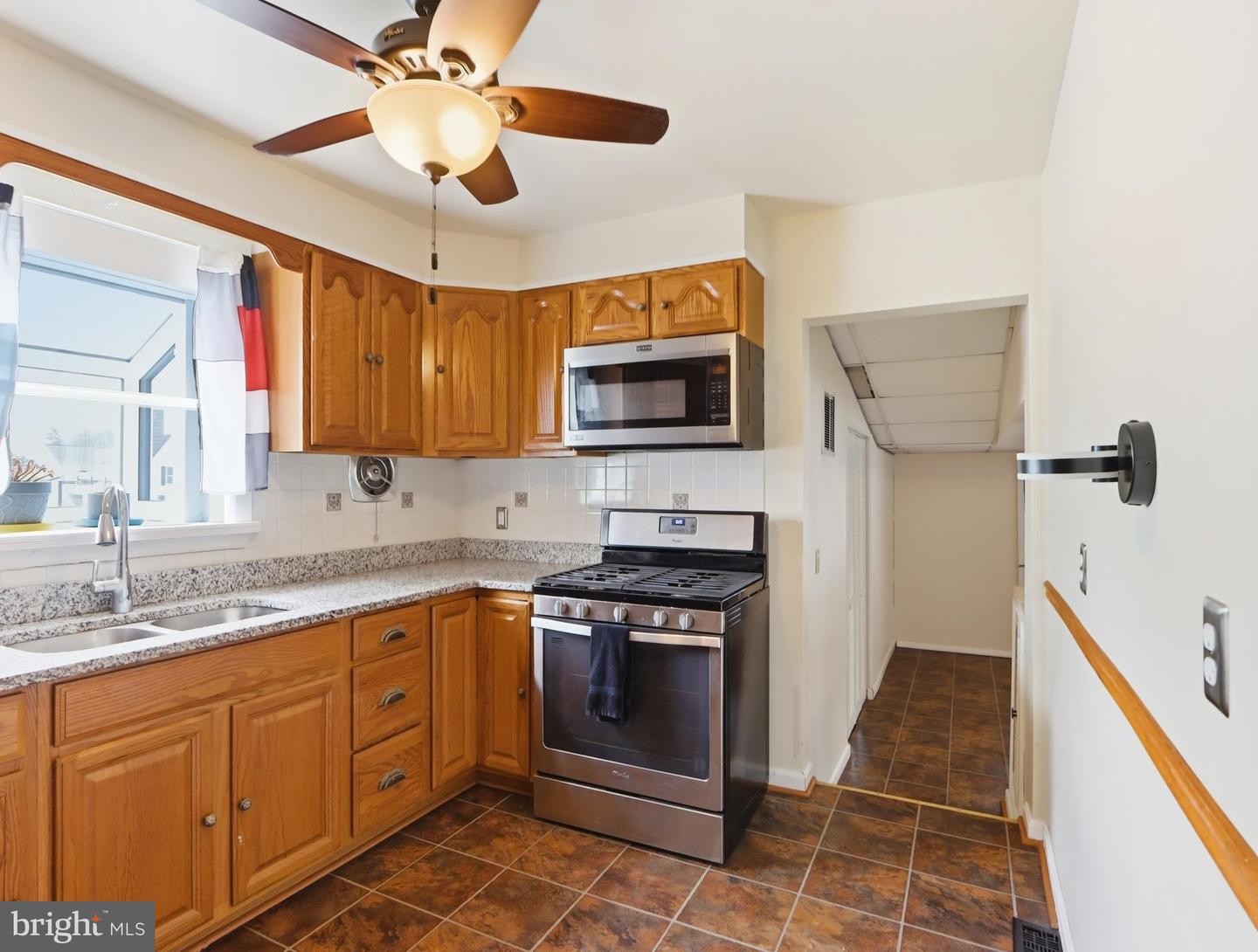 1506 Delvale Property Photo 5