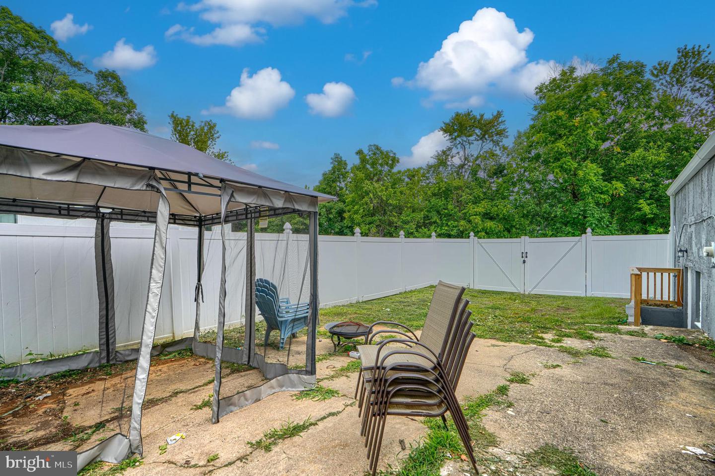 4722 Raspe Ave Property Photo 29
