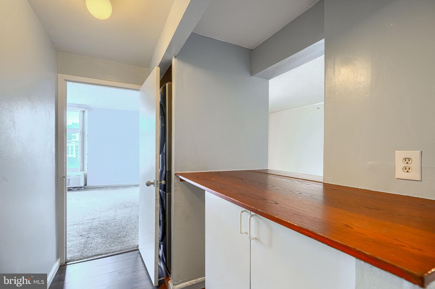 28 Allegheny Ave #808 Property Photo 13