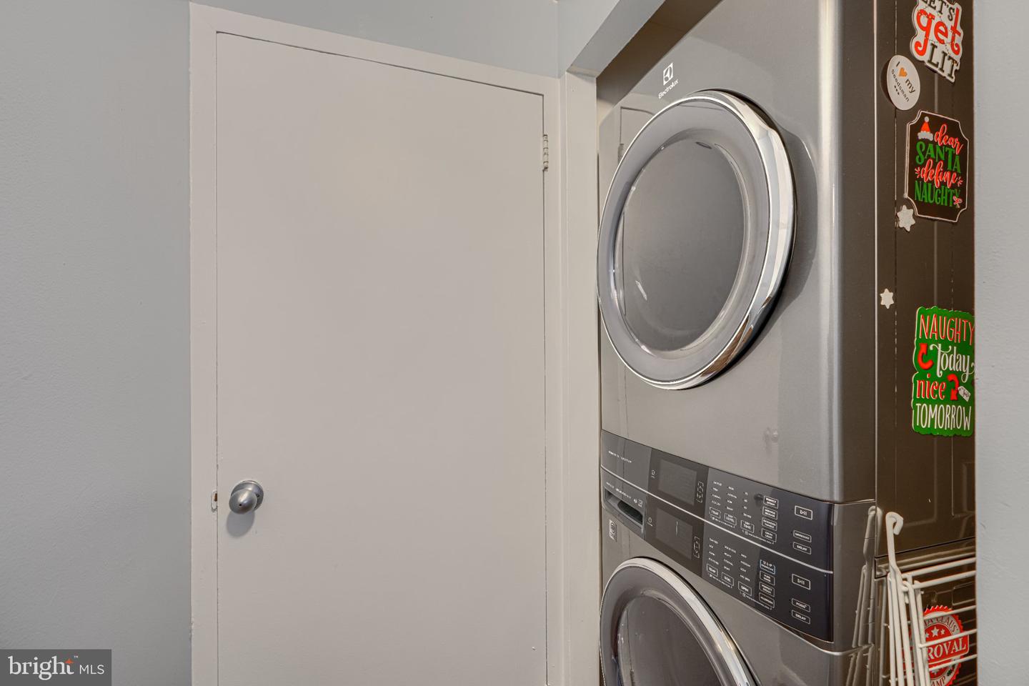 28 Allegheny Ave #808 Property Photo 14