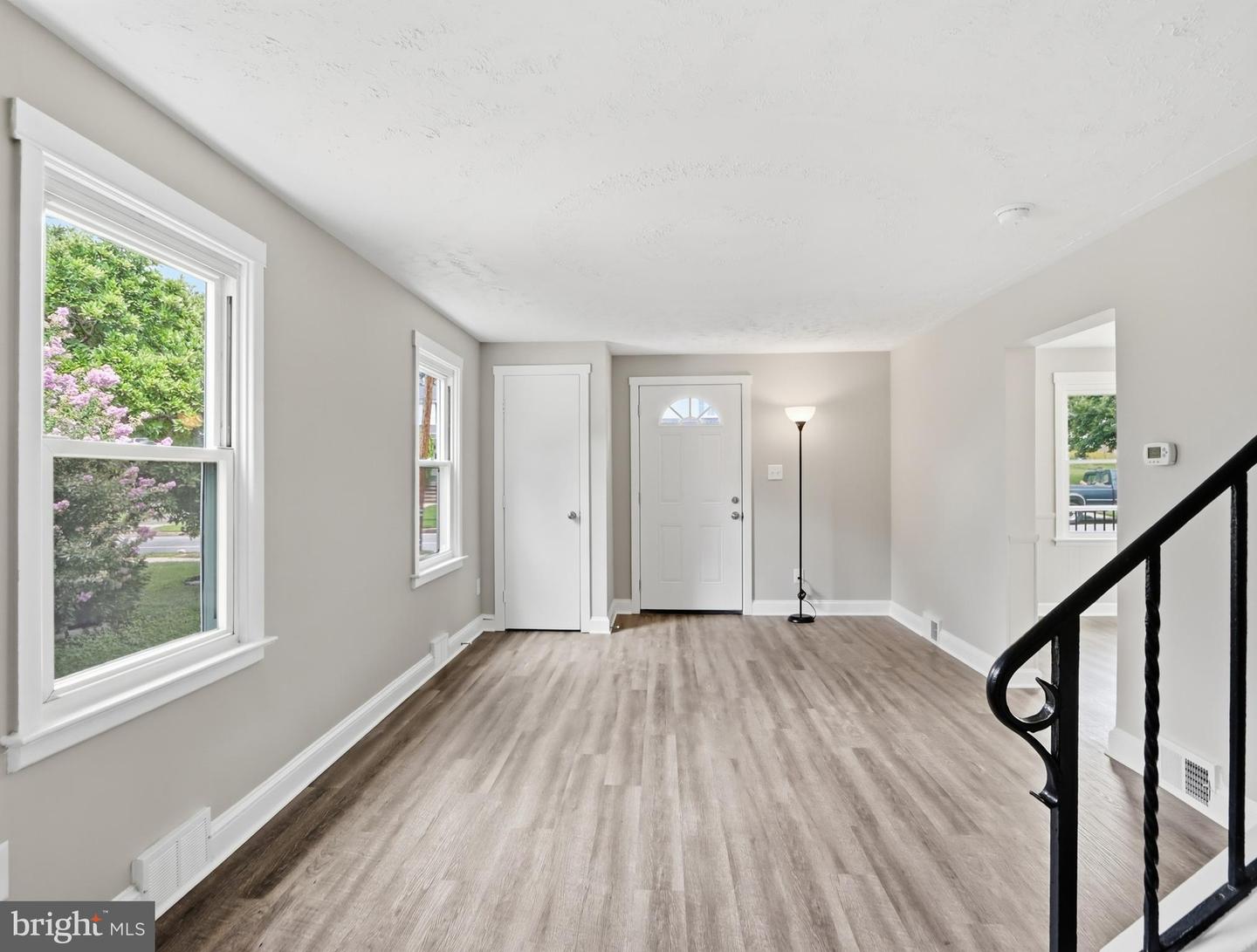 1225 Poplar Ave Property Photo 4