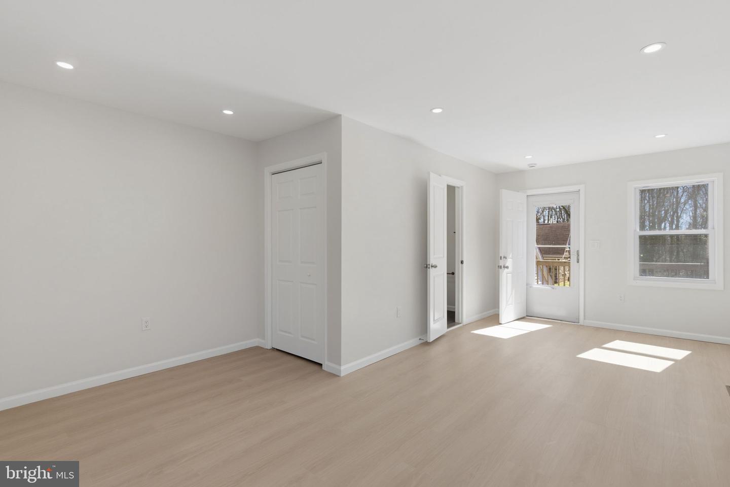 3236 George St Property Photo 22