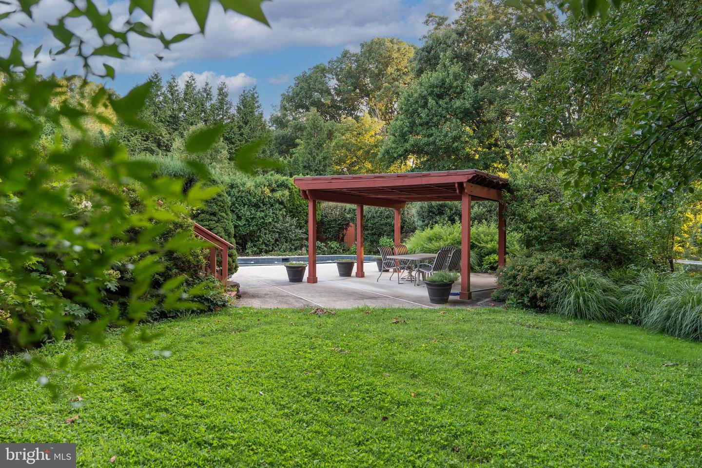 10 Stream Ct Property Photo 17