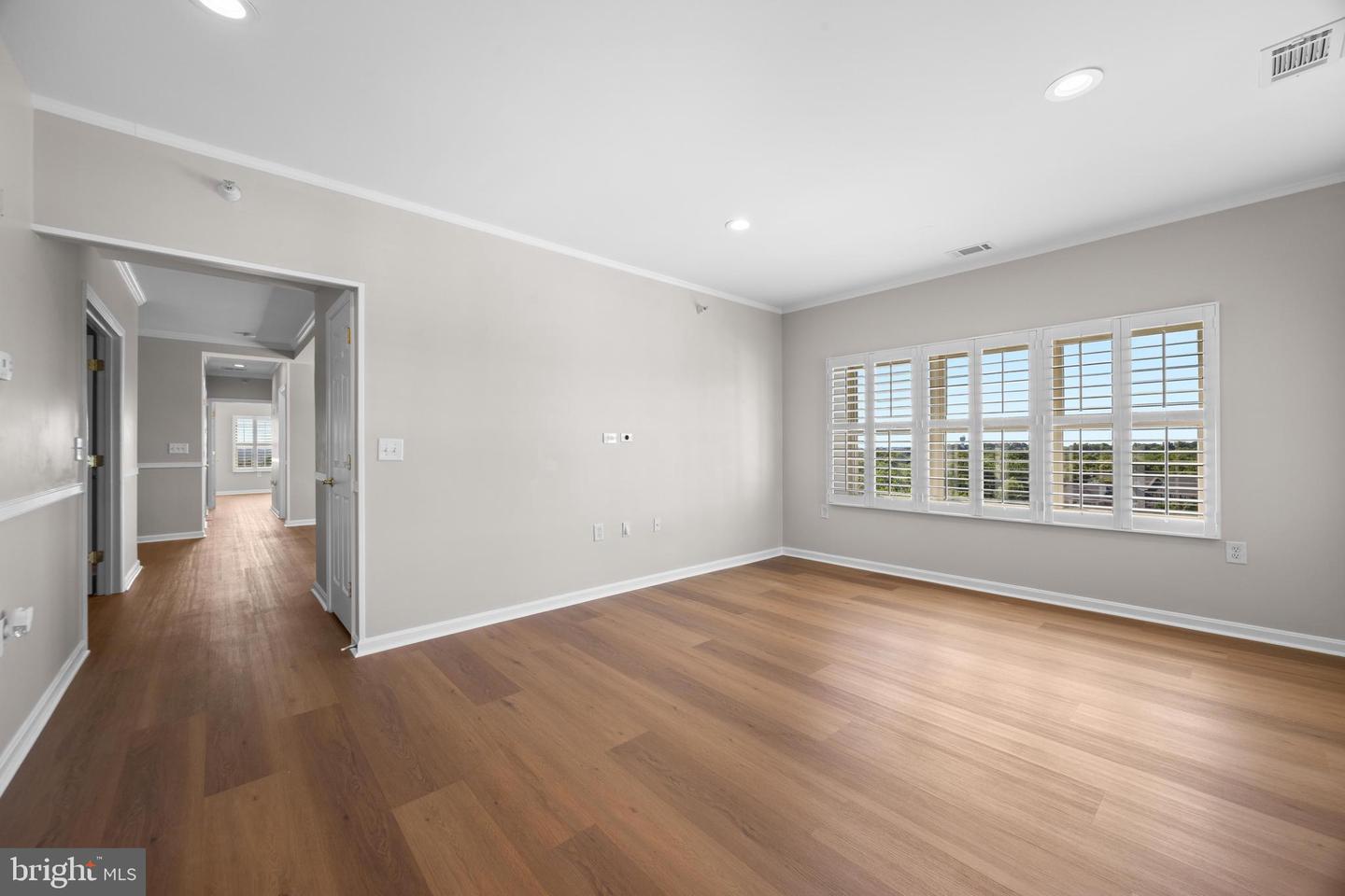 12236 Roundwood Rd #803 Property Photo 3