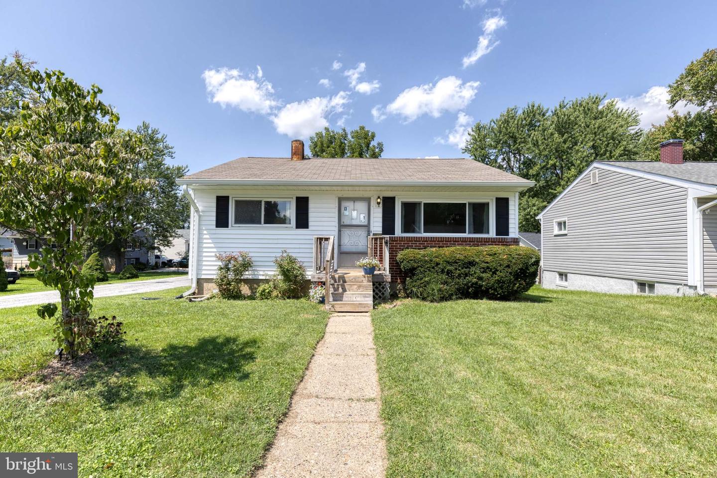1132 Dorchester Ave Property Photo 1