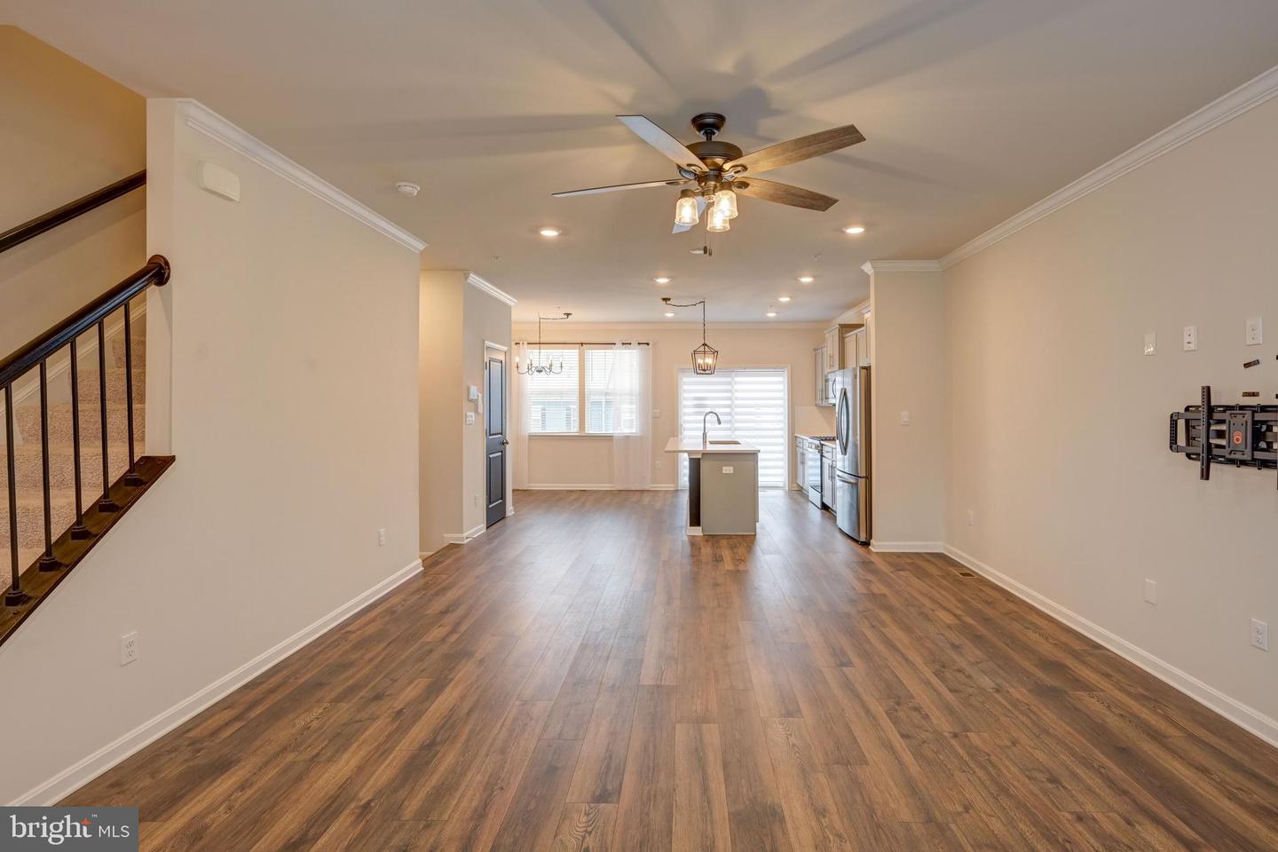 5059 Silver Oak Dr Property Photo 6