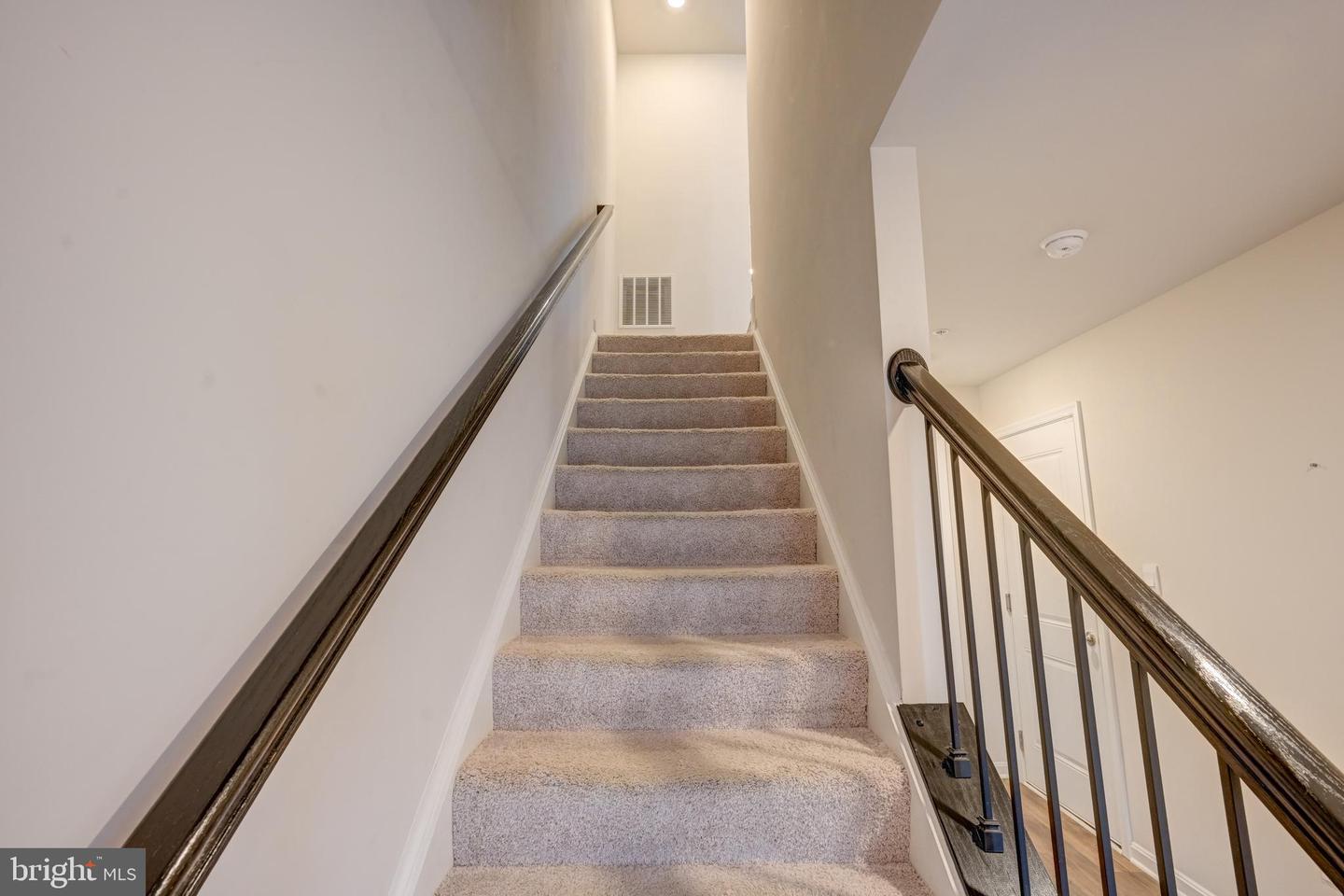 5059 Silver Oak Dr Property Photo 16
