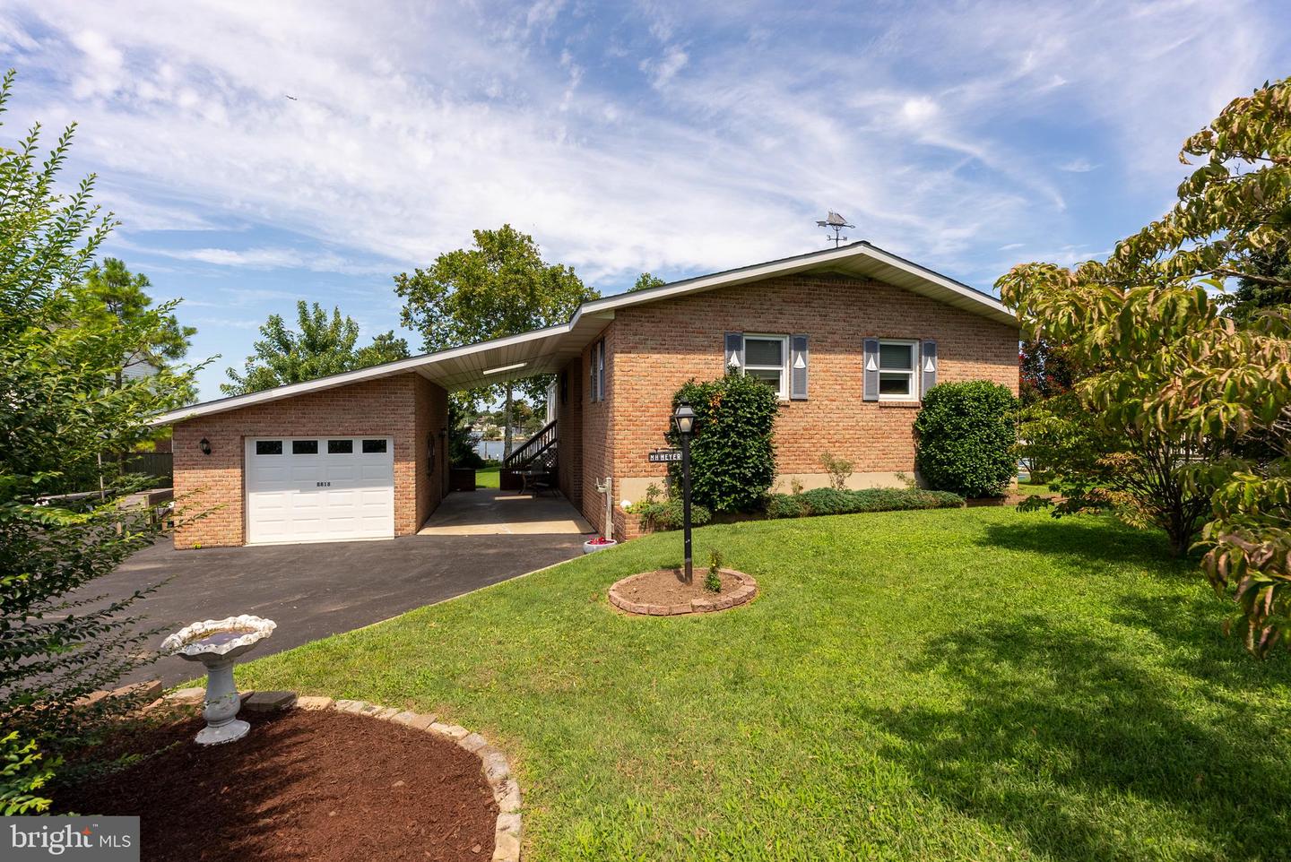 8818 Avenue B Property Photo 5