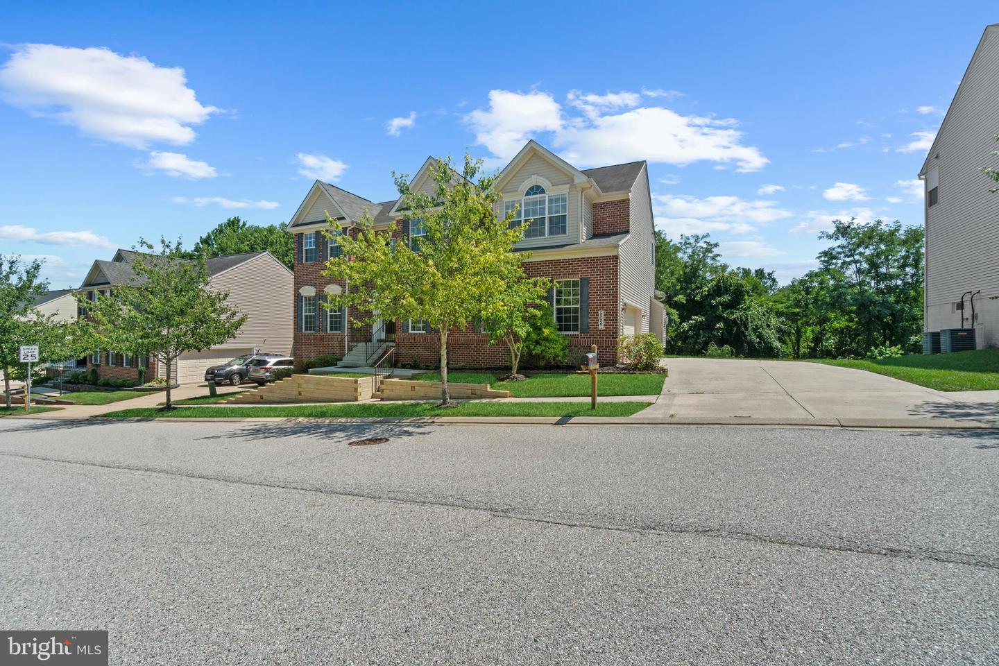 5021 Autumn Glow Way Property Photo 4