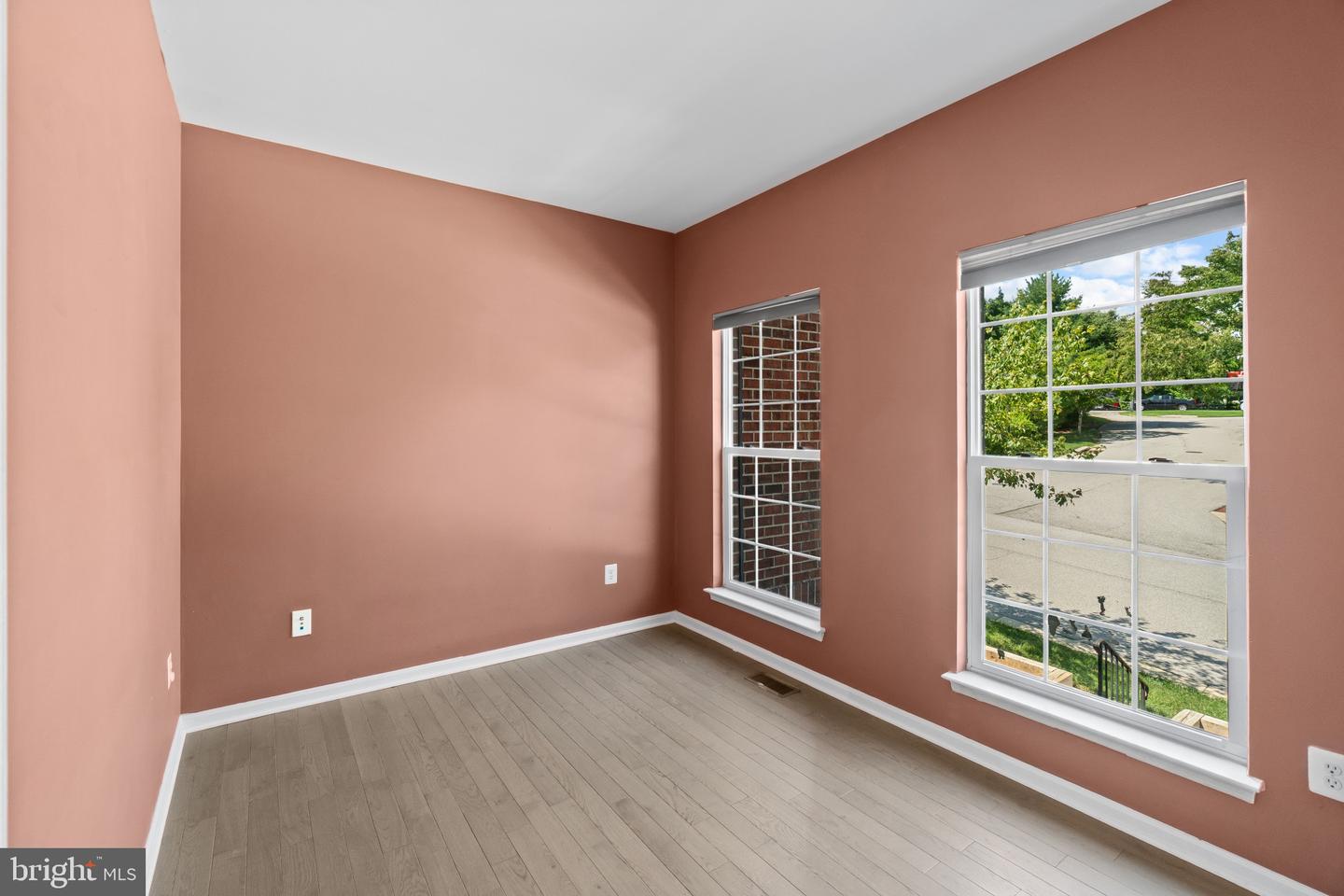 5021 Autumn Glow Way Property Photo 12