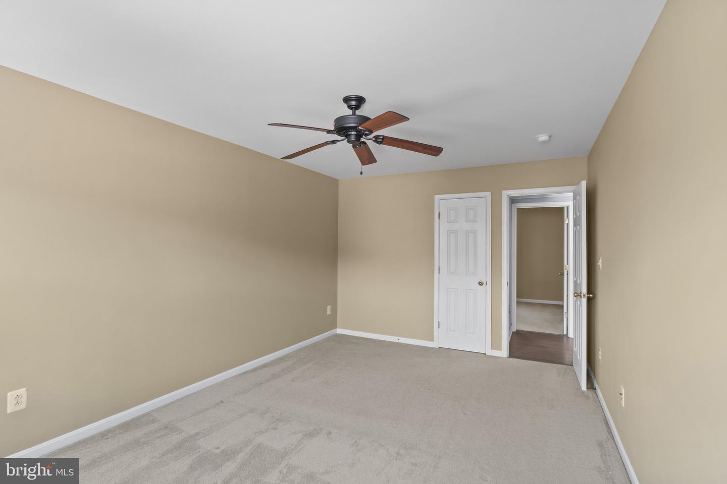 5021 Autumn Glow Way Property Photo 20