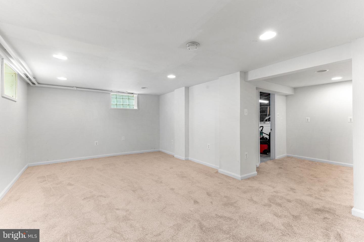 309 Stafford Dr Property Photo 28