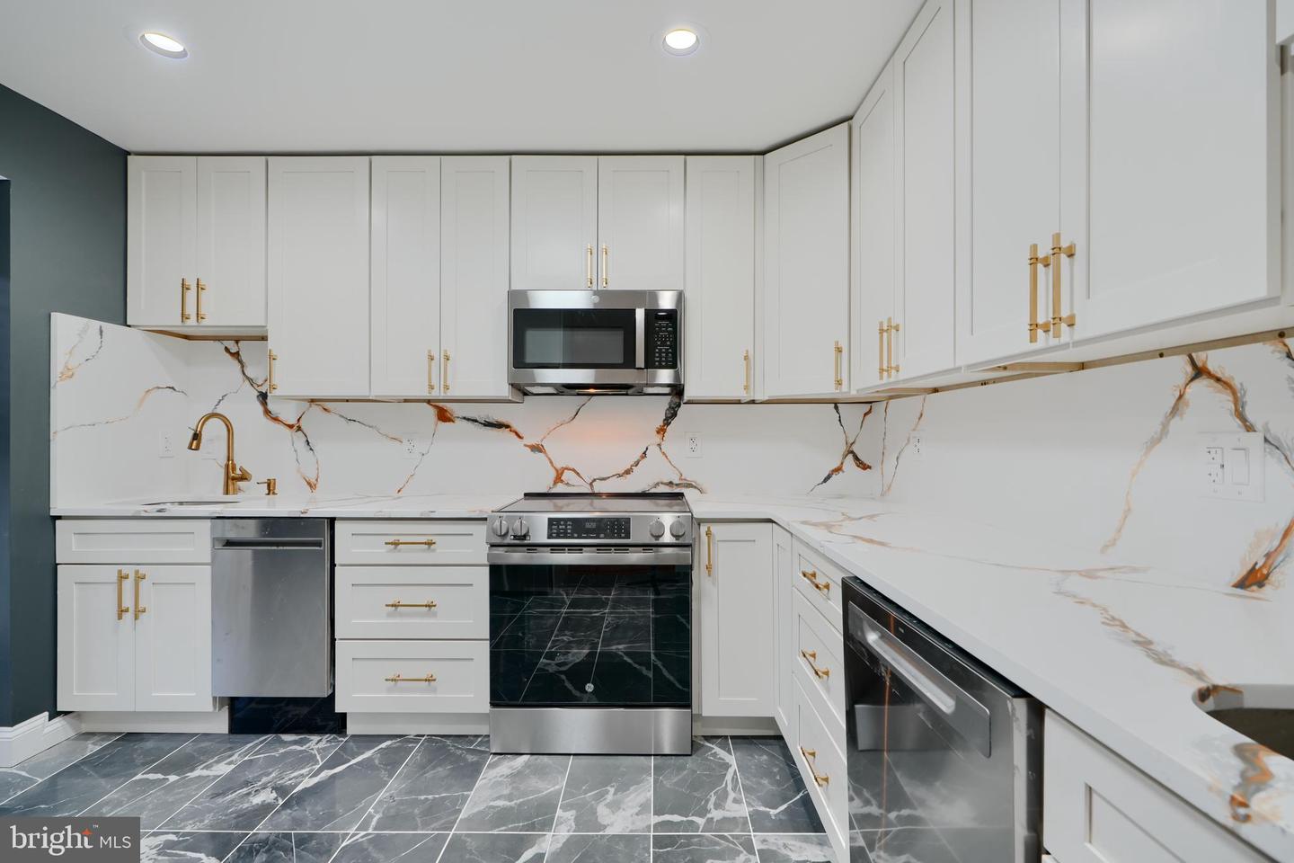 2020 Masters Dr Property Photo 5