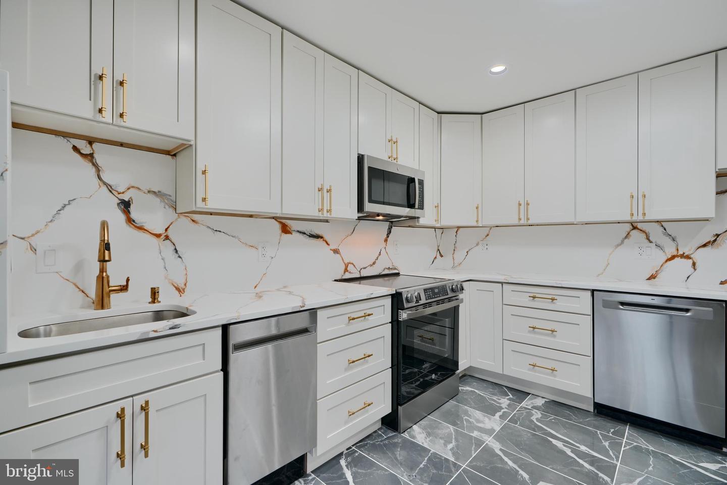 2020 Masters Dr Property Photo 6