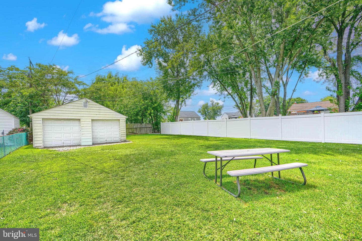 2611 Mccomas Ave Property Photo 41