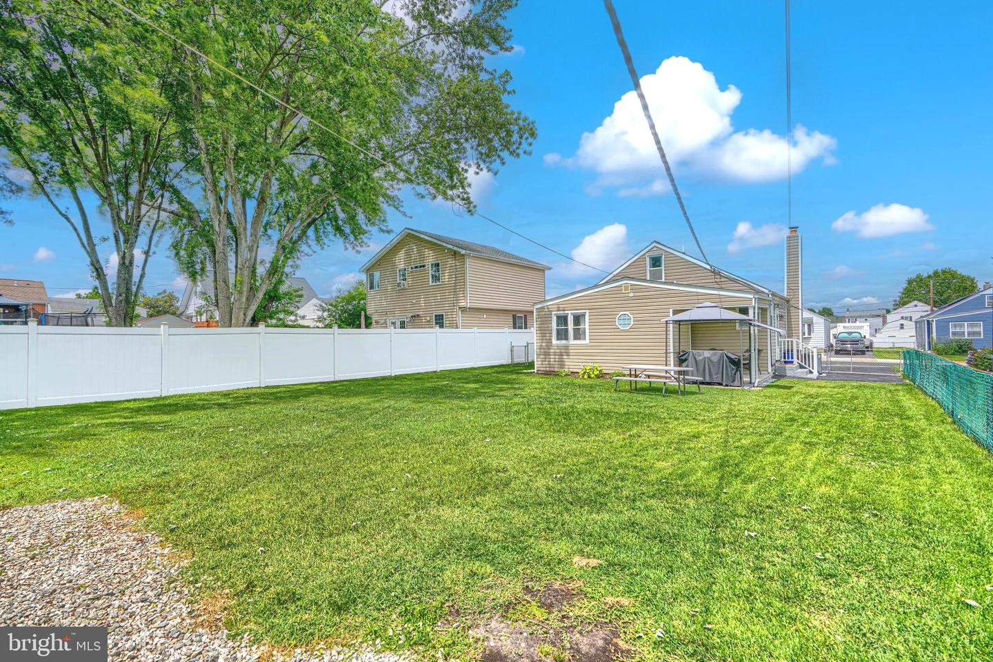2611 Mccomas Ave Property Photo 42