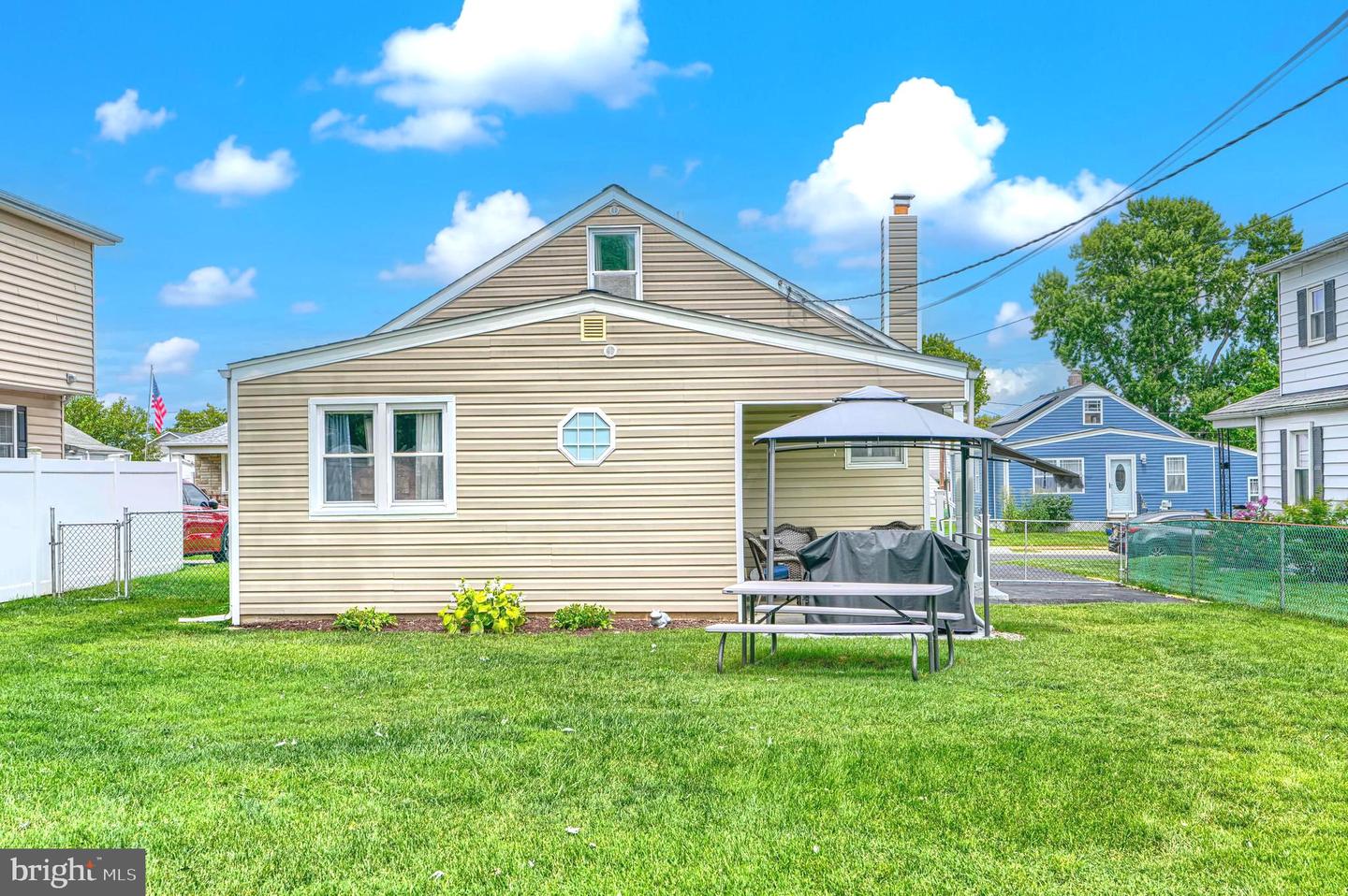2611 Mccomas Ave Property Photo 44