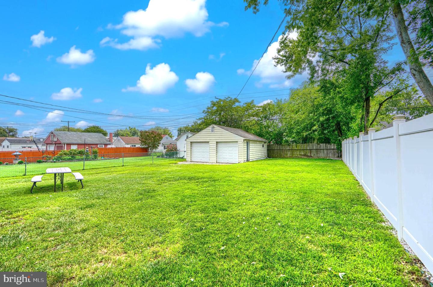 2611 Mccomas Ave Property Photo 46