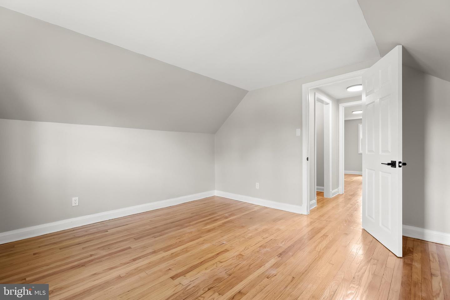 5601 Windsor Mill Rd Property Photo 19