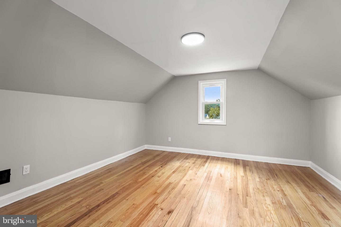5601 Windsor Mill Rd Property Photo 20