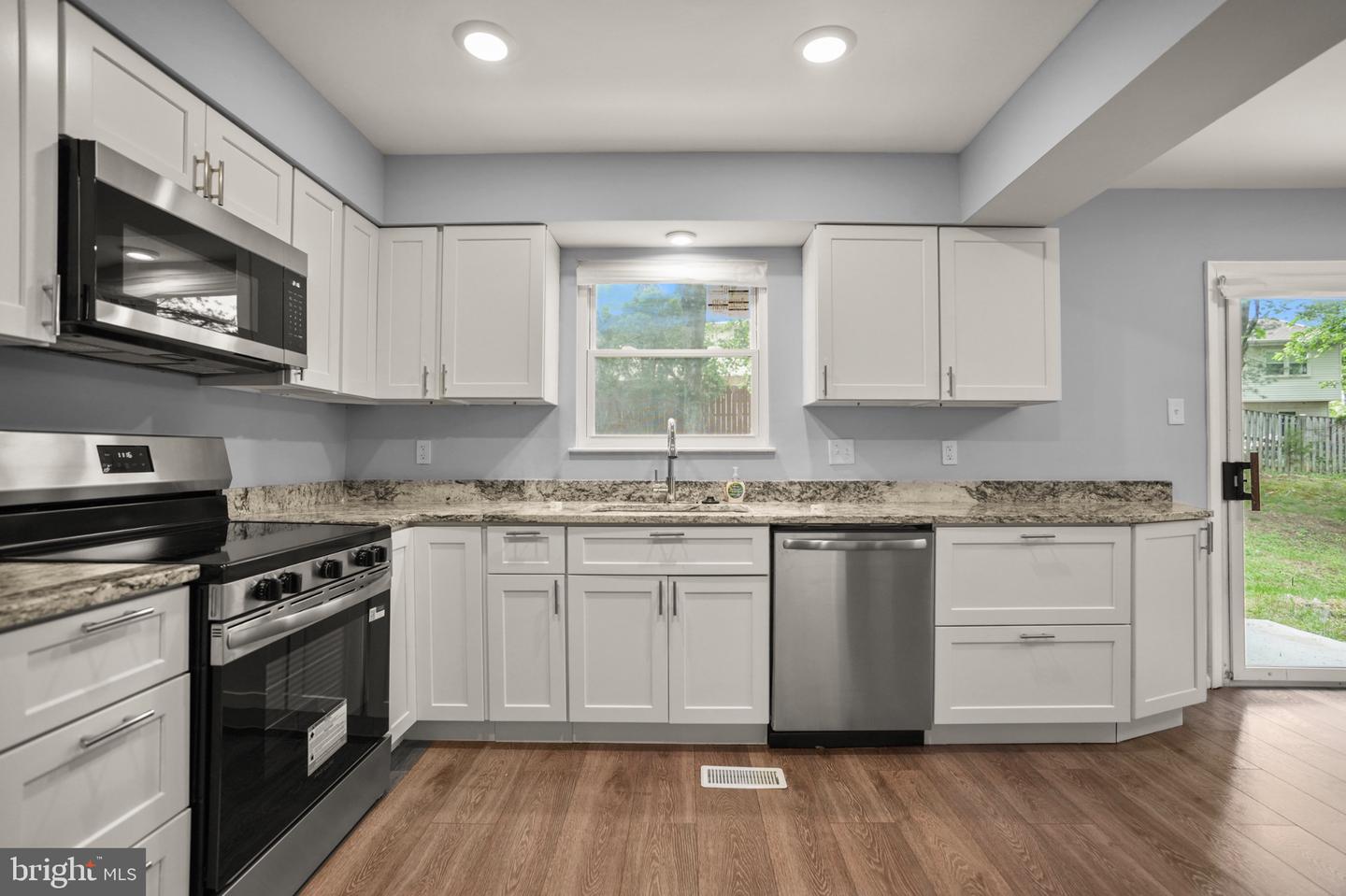 10 Iron Bolt Ct Property Photo 9
