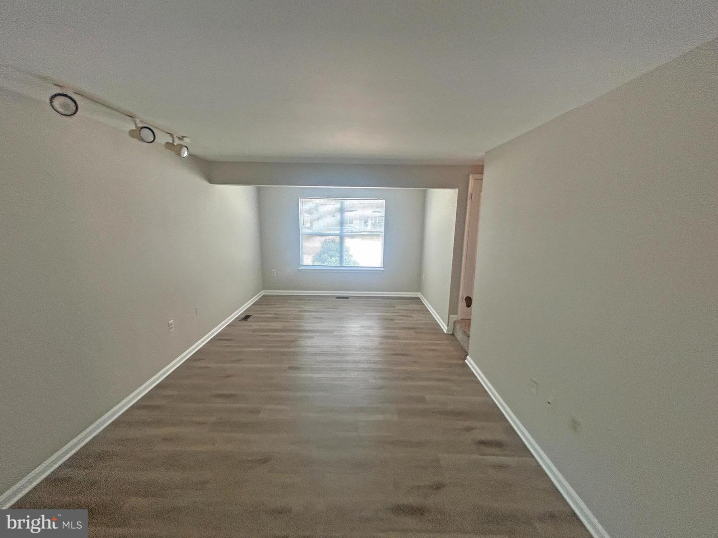 6 Grosvenor Ct Property Photo 15