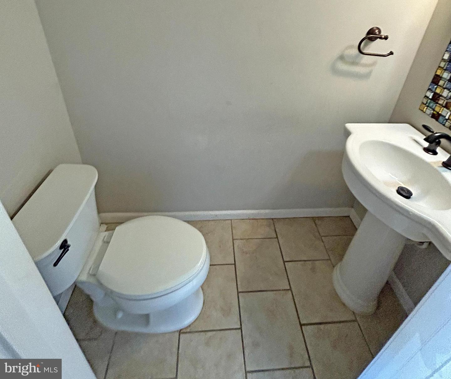 6 Grosvenor Ct Property Photo 16