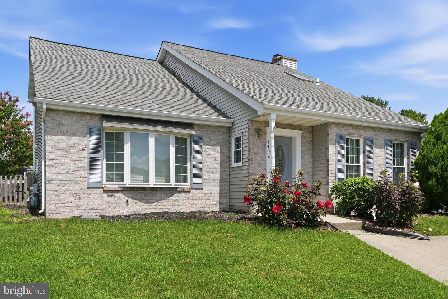 4402 Fieldgreen Rd Property Photo 1