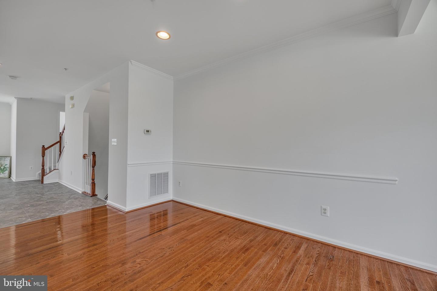 7694 Town View Dr Property Photo 12